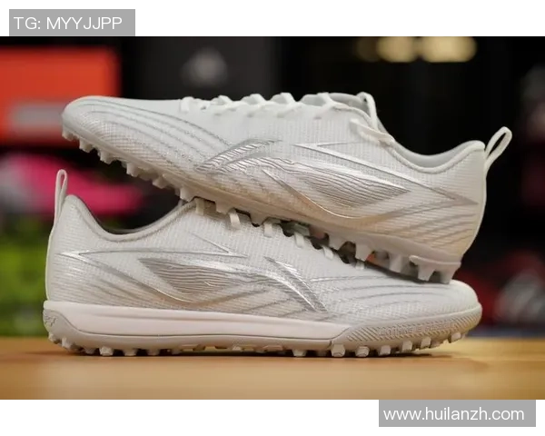 李宁足球鞋在球星赛场表现如何 有哪些知名球员穿过李宁品牌鞋款