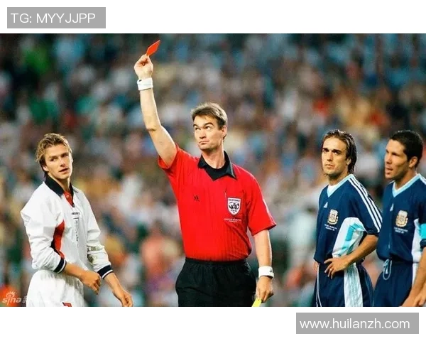 红牌频现的足球明星盘点：那些因暴力犯规而声名狼藉的球员